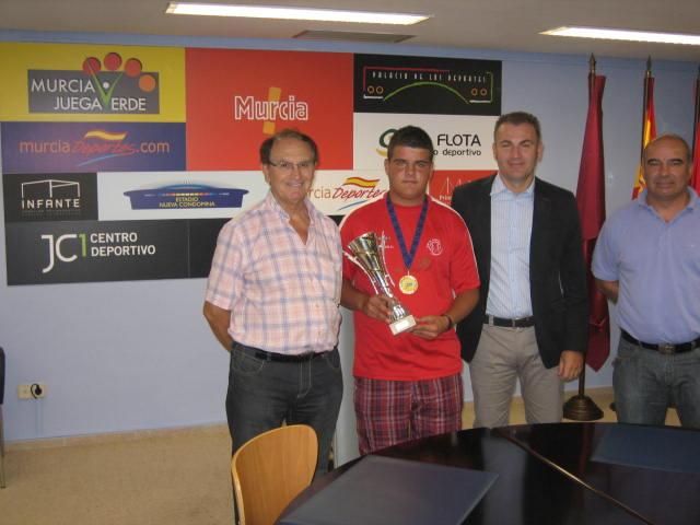 El joven murciano José Gómez Guerrero gana el campeonato europeo de petanca - 1, Foto 1