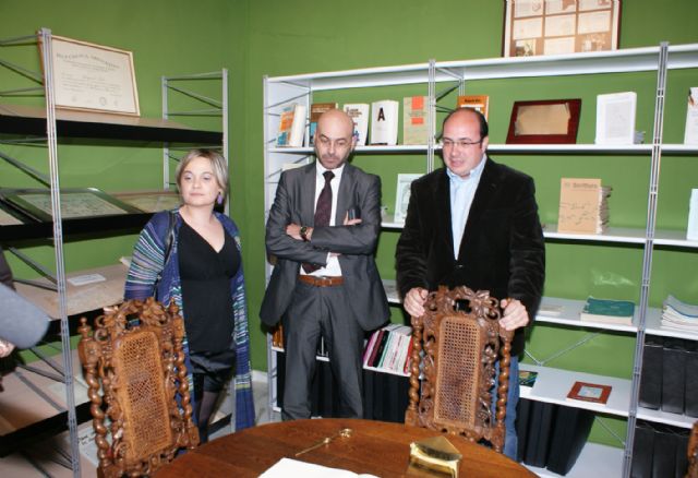 El Ayuntamiento de Puerto Lumbreras solicita que la exposición de grafología ´Augusto Vels´ sea reconocida como colección museográfica - 2, Foto 2
