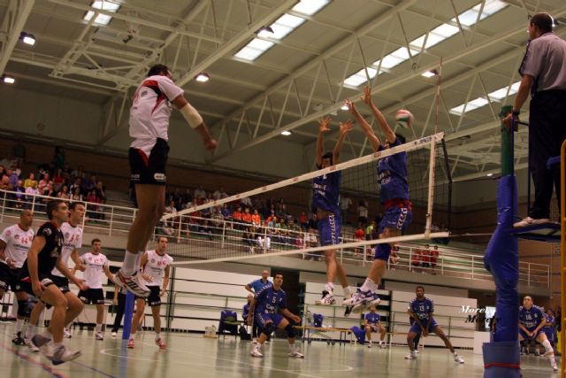 El C.V. Ortodent Caravaca Año Santo 2010 vence a Cajasol Juvasa (3-1). - 1, Foto 1