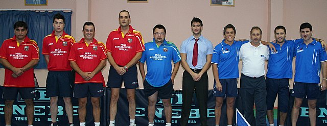 Tenis de mesa. 2ª division nacional. Debut en casa y victoria 4-2 de la Peña Barcelonista, Foto 1