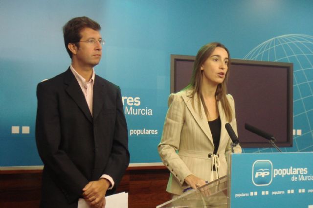 El PP exige a González Tovar que aclare la fecha de apertura del edificio de Correos - 1, Foto 1