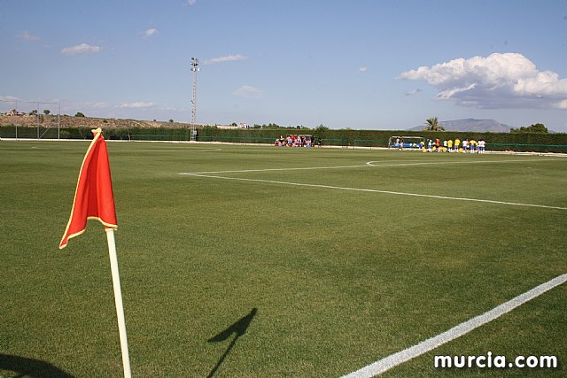 Los socialistas denuncian el brutal aumento del consumo de agua en el Polideportivo Municipal, Foto 1
