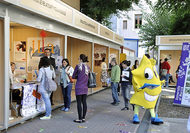 La Universidad de Murcia muestra sus servicios con especial atención a los hábitos saludables - 2, Foto 2