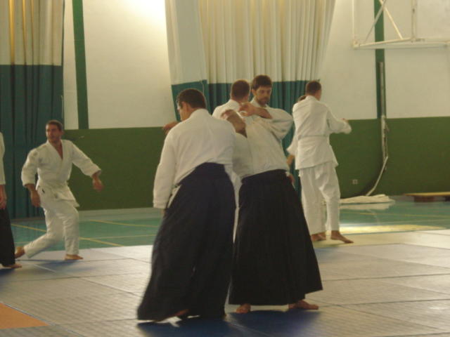 Los alumnos del Club de Aikido perfeccionan las tcnicas del arte marcial - 8