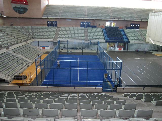 Comienza el montaje de la pista de pádel en el Palacio de Deportes para el I Internacional de Pádel Ciudad de Murcia - 2, Foto 2