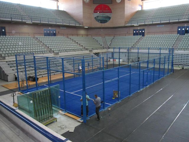 Comienza el montaje de la pista de pádel en el Palacio de Deportes para el I Internacional de Pádel Ciudad de Murcia - 3, Foto 3