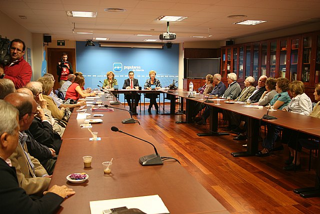 José Gabriel Ruiz: Los pensionistas van pagar los acuerdos de Zapatero para mantenerse en el poder - 1, Foto 1