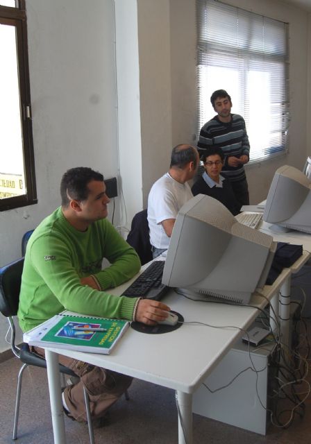 15 alumnos se forman gratuitamente en Lorquí sobre gestión de empresas - 3, Foto 3