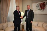 Reunin del presidente de la  Comunidad con el ministro de Fomento