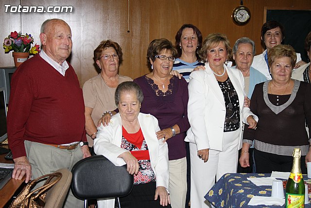 La concejal de Mujer e Igualdad de Oportunidades visita las nuevas dependencias de la Asociacin de Amas de Casa y Usuarios las 