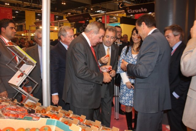 Cerdá pide a la Unión Europea una mayor regulación de los mercados para que la agricultura murciana siga siendo competitiva - 1, Foto 1