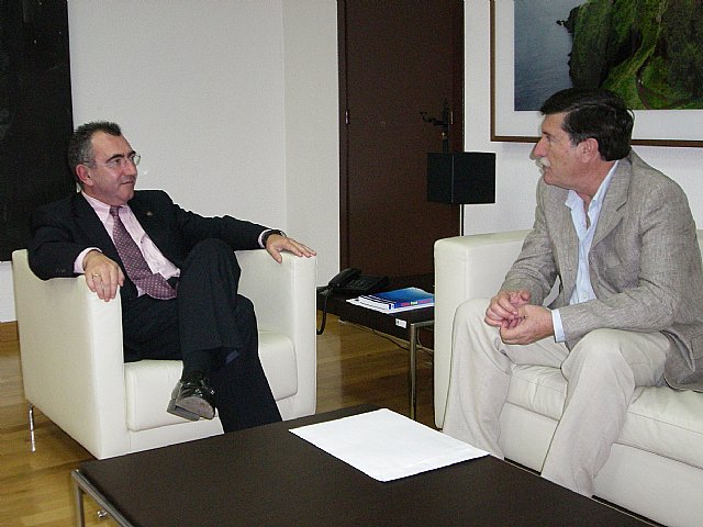 El consejero de Justicia se reúne con el alcalde de Blanca - 1, Foto 1