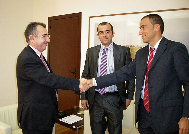 Campos se reúne con el delegado de la Sección Sindical de Yecla de Unión de Policías Locales y Bombero s de Murcia - 1, Foto 1