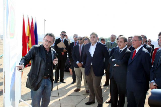 En la mañana de hoy ha sido colocada la primera piedra de varias obras deportivas - 2, Foto 2
