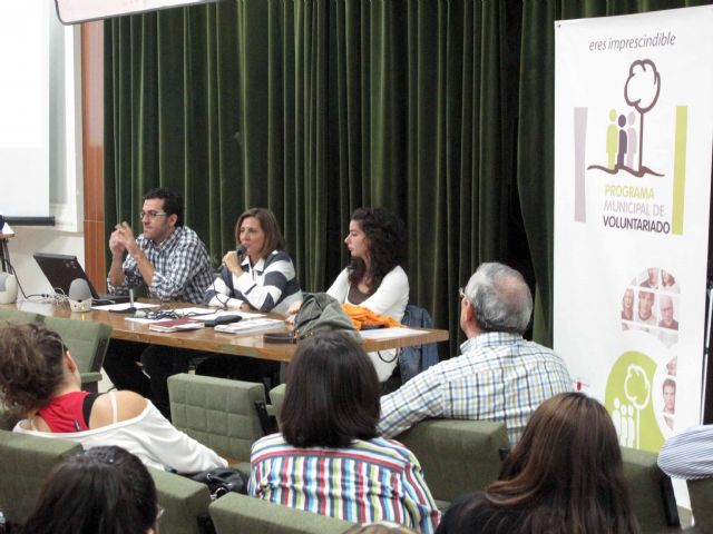 300 alumnos del IES Isaac Peral se informan sobre el voluntariado - 3, Foto 3