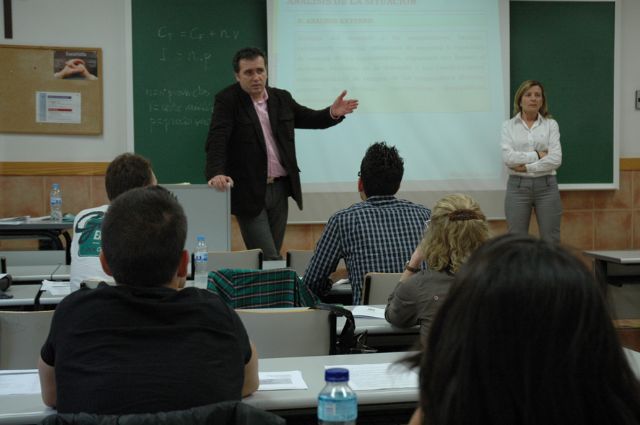 Cursos de la Cátedra CAM Emprendedores - 1, Foto 1