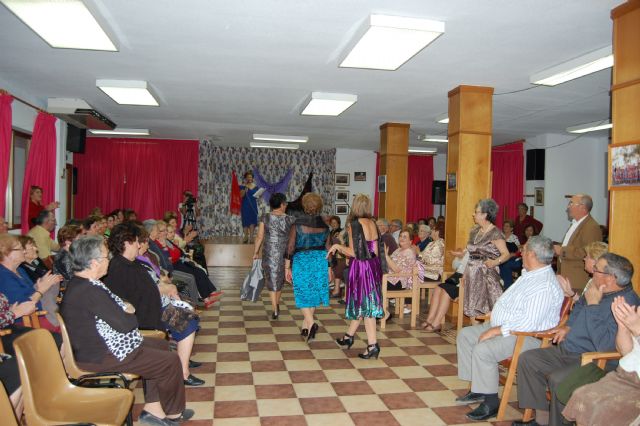 Alguazas acoge un desfile de moda protagonizado por la tercera edad - 3, Foto 3