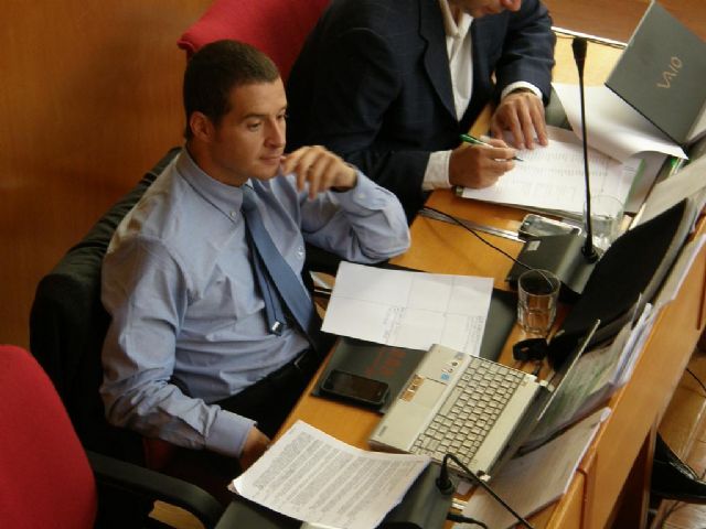 El Pleno Ayuntamiento de Lorca aprueba el presupuesto municipal para 2011, que aumentan las medidas contra el paro y los recortes en gasto corriente - 1, Foto 1