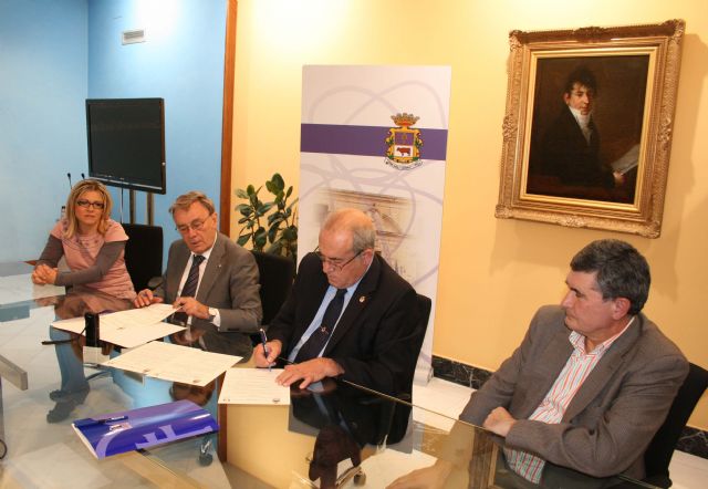 El Ayuntamiento y la Academia Alfonso X acuerdan realizar actividades culturales conjuntas - 1, Foto 1