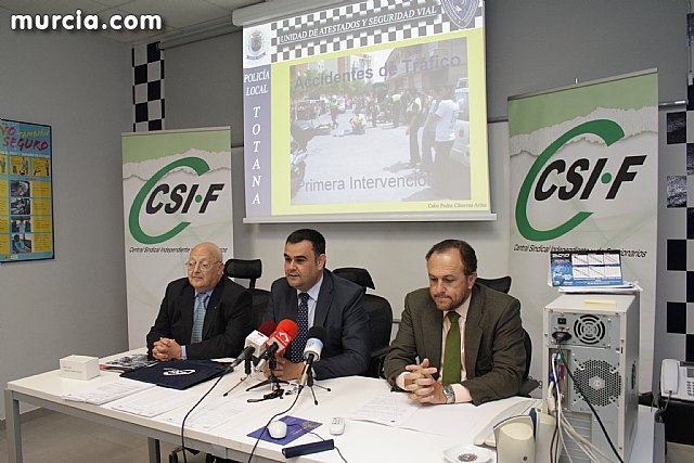 El alcalde y el Director General de Seguridad Ciudadana y Emergencias inauguran el curso 