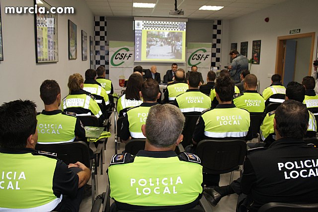 El alcalde y el Director General de Seguridad Ciudadana y Emergencias inauguran el curso 