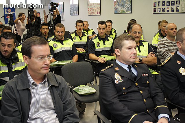 El alcalde y el Director General de Seguridad Ciudadana y Emergencias inauguran el curso 