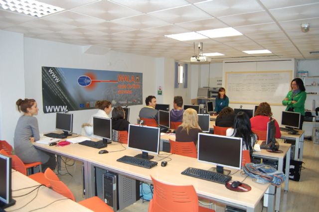 Lorquí inicia un nuevo programa de cualificación profesional para auxiliares de oficina - 1, Foto 1