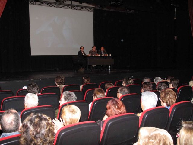 300 mayores disfrutan de El Secreto de sus Ojos - 3, Foto 3