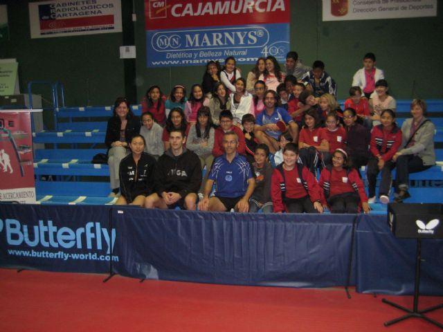 El C.P. Cuatro Santos, más cerca del tenis de mesa - 1, Foto 1