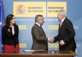 Blanco firma el convenio del 1% Cultural para el yacimiento de Begastri en Cehegn (Murcia)