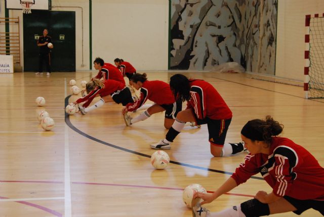 La Selección Española de Fútbol-Sala femenino ya ha iniciado su concentración en Totana, Foto 1