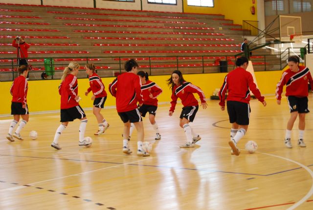 La Selección Española de Fútbol-Sala femenino ya ha iniciado su concentración en Totana, Foto 4