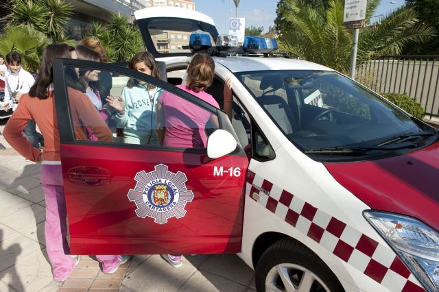 Exhibiciones y juegos para cerrar la exposición de la Policía Local en el Corte Inglés - 1, Foto 1