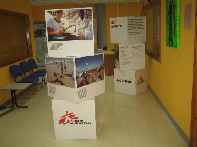 Exposición sobre Médicos Sin Fronteras en el Centro de Recursos Juveniles - 3, Foto 3