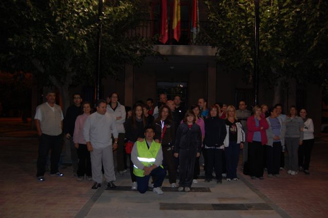 Los alguaceños participan en las jornadas de senderismo realizando rutas por el municipio - 2, Foto 2