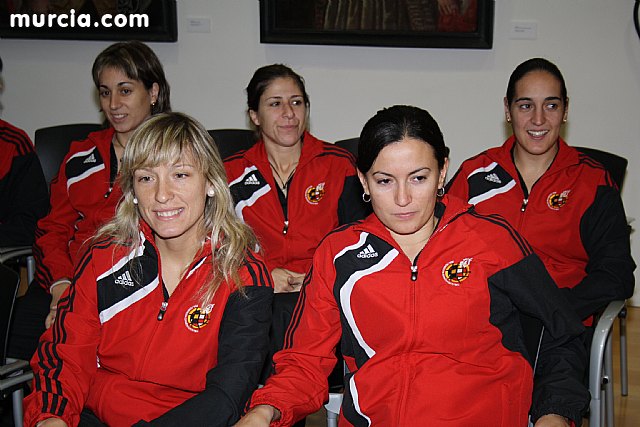 Autoridades municipales ofrecen una recepcin institucional a la Seleccin Española Femenina de Ftbol-Sala - 4
