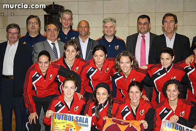 Autoridades municipales ofrecen una recepcin institucional a la Seleccin Española Femenina de Ftbol-Sala - 39