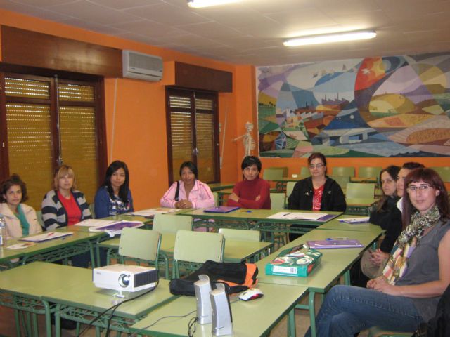 Lorquí inicia un curso de Mujeres, empleo y mercado laboral - 1, Foto 1
