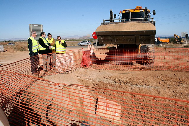 La Comunidad ultima la construcción de los nuevos enlaces de máxima seguridad en la autovía de La Manga - 1, Foto 1