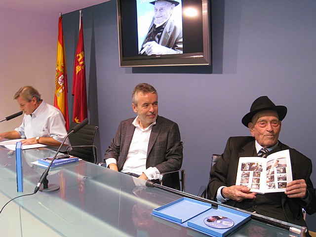 Cultura rinde homenaje al ´Tío Juan Rita´ en un libro sobre su trayectoria artística y humana - 1, Foto 1