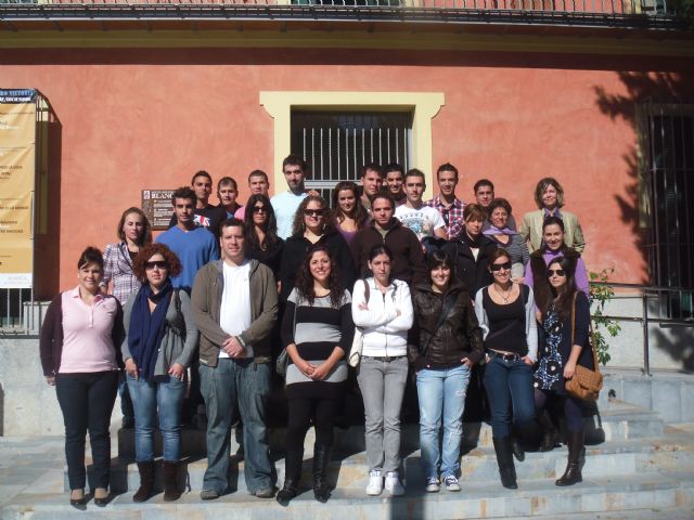 El Ayuntamiento contrata a 27 universitarios - 1, Foto 1