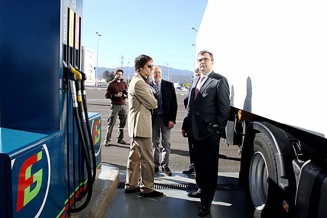 La nueva estación de servicio del Centro Integrado de Transportes de Murcia abastecerá desde hoy a más de 1.400 empresas - 2, Foto 2