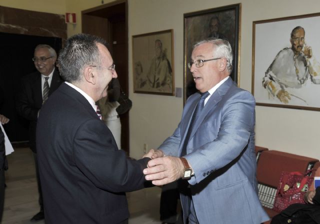 La Universidad de Murcia y el Consorcio de Extinción de Incendios investigarán sobre las sustancias químicas peligrosas - 1, Foto 1