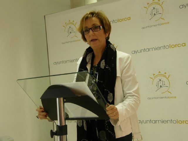 El Ayuntamiento cede formalmente a la Comunidad Autónoma la parcela en la que se empezará a construir la Escuela Oficial de Idiomas durante 2011 - 1, Foto 1