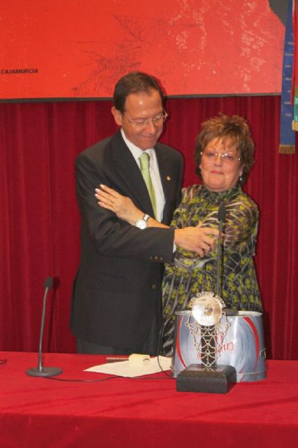 La Peña La Pava distingue al Alcalde con su Insignia de Oro y Brillantes por su murcianía y amor a las tradiciones - 2, Foto 2