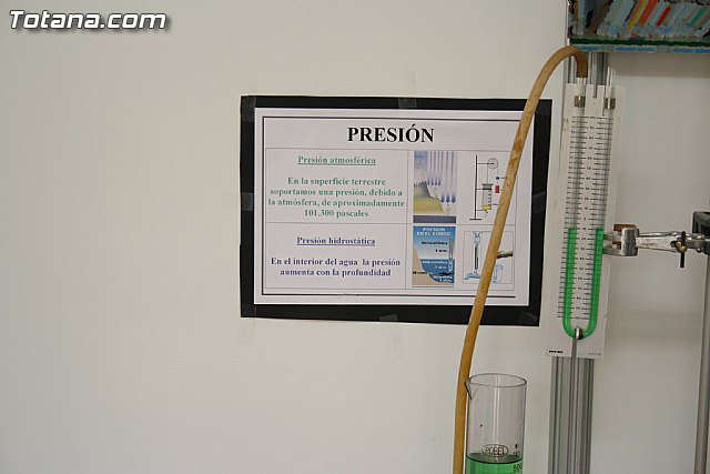 El IES Juan de la Cierva de Totana particip con un stand en la X Semana de la Ciencia y la Tecnologa de la Regin - 10