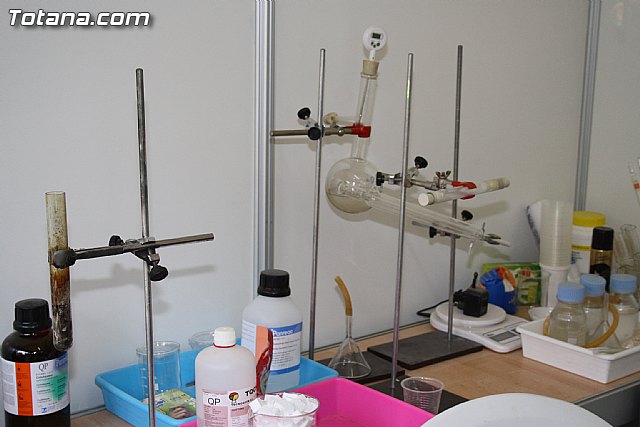 El IES Juan de la Cierva de Totana particip con un stand en la X Semana de la Ciencia y la Tecnologa de la Regin - 5
