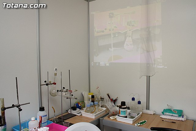 El IES Juan de la Cierva de Totana particip con un stand en la X Semana de la Ciencia y la Tecnologa de la Regin - 7