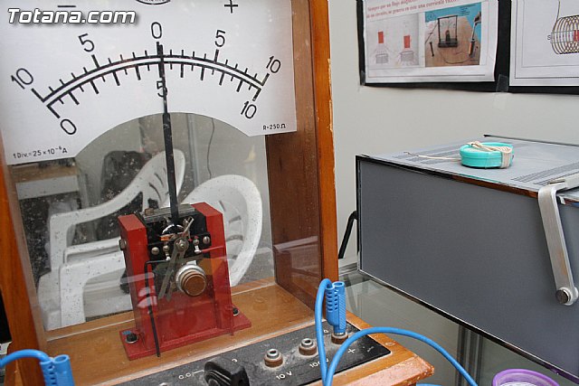 El IES Juan de la Cierva de Totana particip con un stand en la X Semana de la Ciencia y la Tecnologa de la Regin - 13