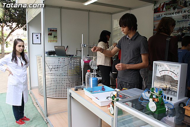 El IES Juan de la Cierva de Totana particip con un stand en la X Semana de la Ciencia y la Tecnologa de la Regin - 15